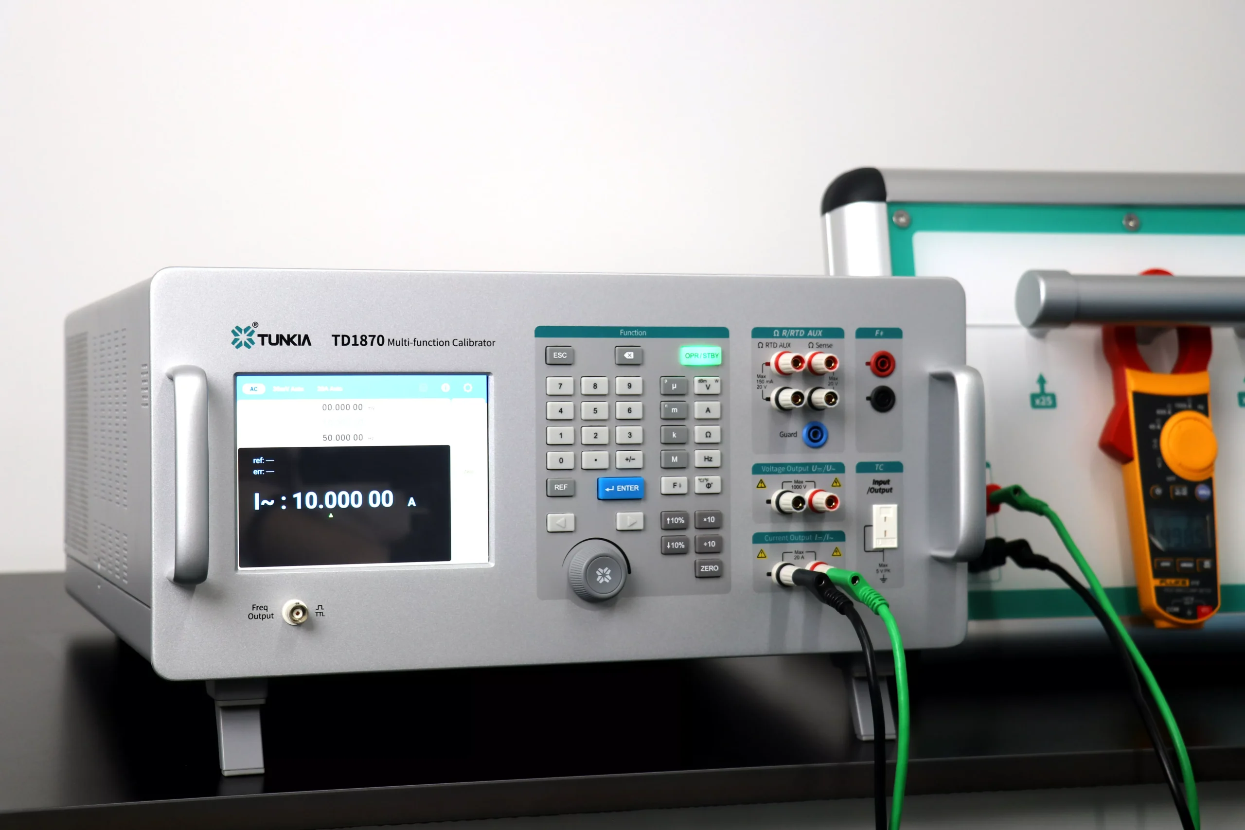 TD1870 Multifunction Calibrator - Image 6
