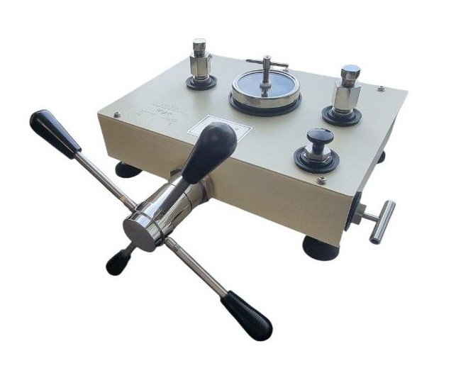 Comparison Calibration Pump LPC 7000